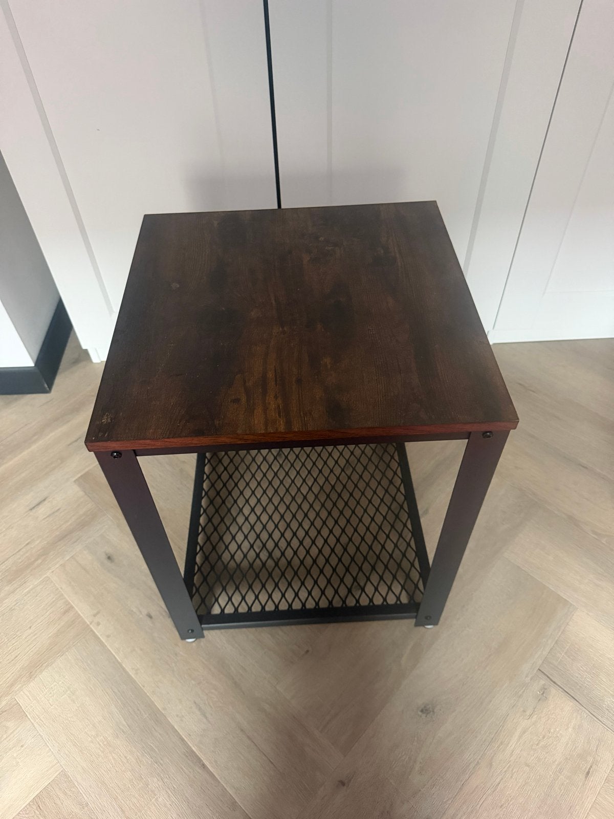 Bijzettafel industrieel design met opbergrek, Minder dan 55 cm, Vierkant, Nieuw, Hout