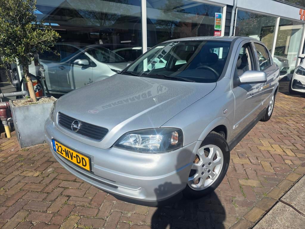 Opel Astra 1.6 Njoy,heerlijke nostalgische auto, Auto's, Voorwielaandrijving, Gebruikt, 4 cilinders, 1095 kg