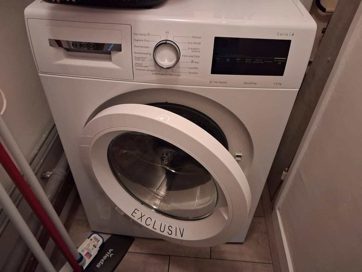 Bosch Wasmachine 8kg, Ophalen, 1200 tot 1600 toeren, 8 tot 10 kg, Zo goed als nieuw