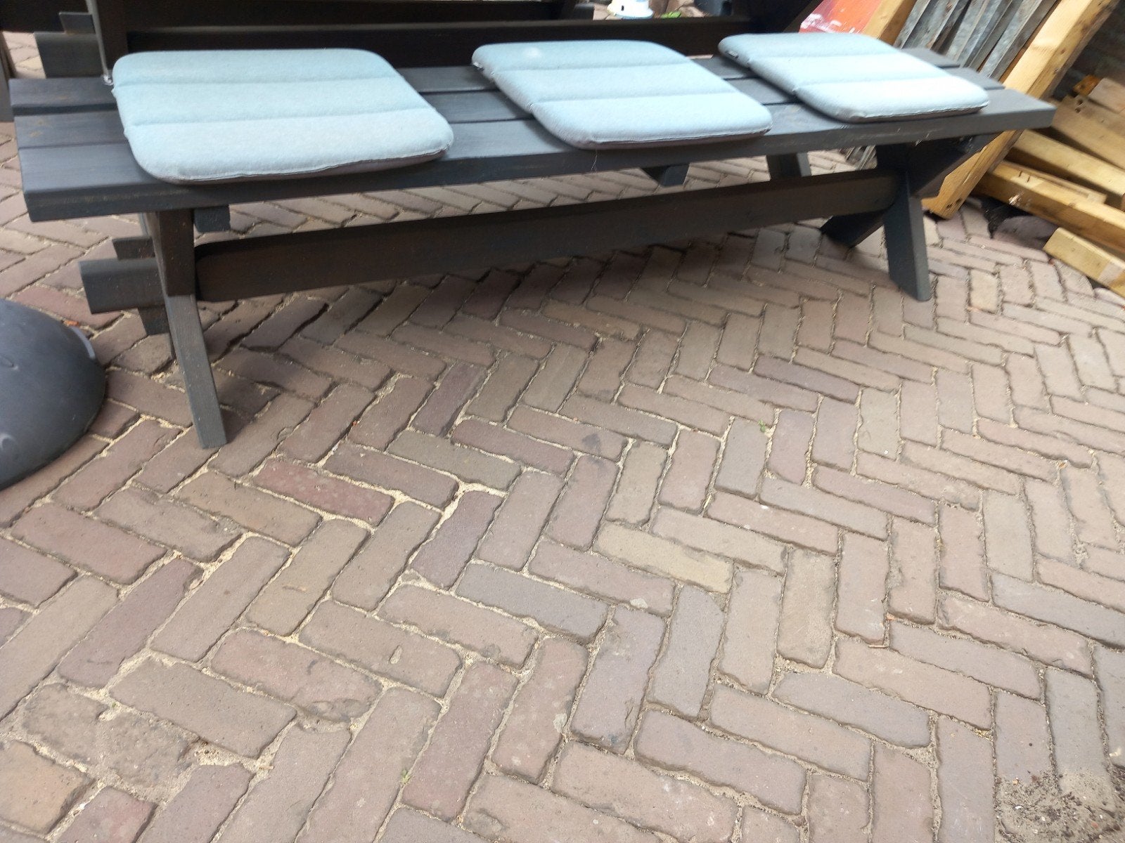 2 Houten grijze bankjes met kussentjes, Ophalen, Zo goed als nieuw, Hout