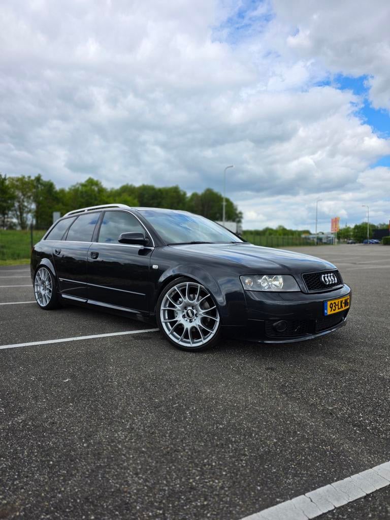 Audi A4 1.8 T Avant 120KW AUT 2003 Zwart, Auto's, Zwart, 4 cilinders, Origineel Nederlands, 1781 cc