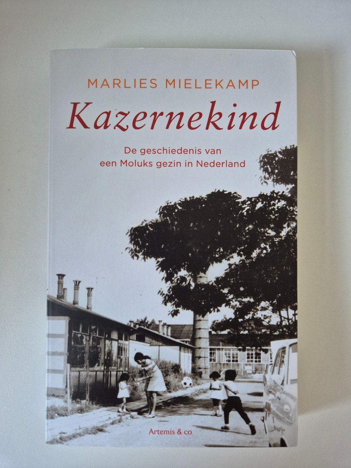 Marlies Mielekamp - Kazernekind, Ophalen of Verzenden, Zo goed als nieuw, Marlies Mielekamp