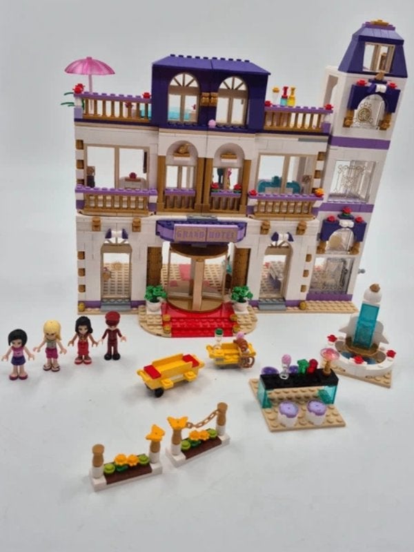 LEGO Friends Heartlake hotel 41101, Ophalen of Verzenden, Gebruikt