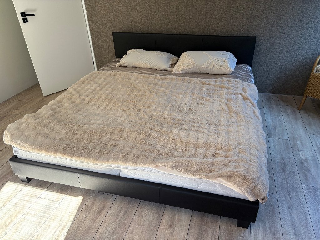 Bed, Huis en Inrichting, Ophalen, Overige materialen, Zwart, Tweepersoons