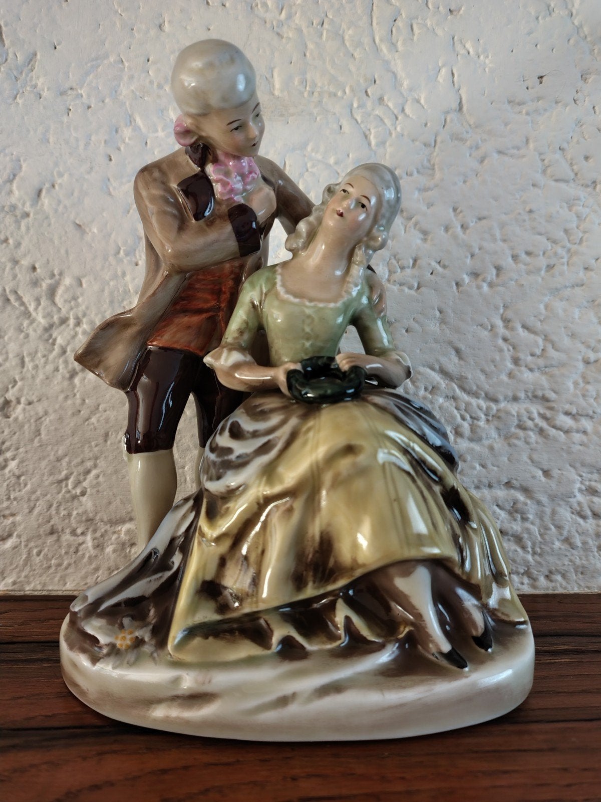 Vintage Porseleinen Beeldje: Romantisch Paar, Ophalen of Verzenden, Zo goed als nieuw, Mens