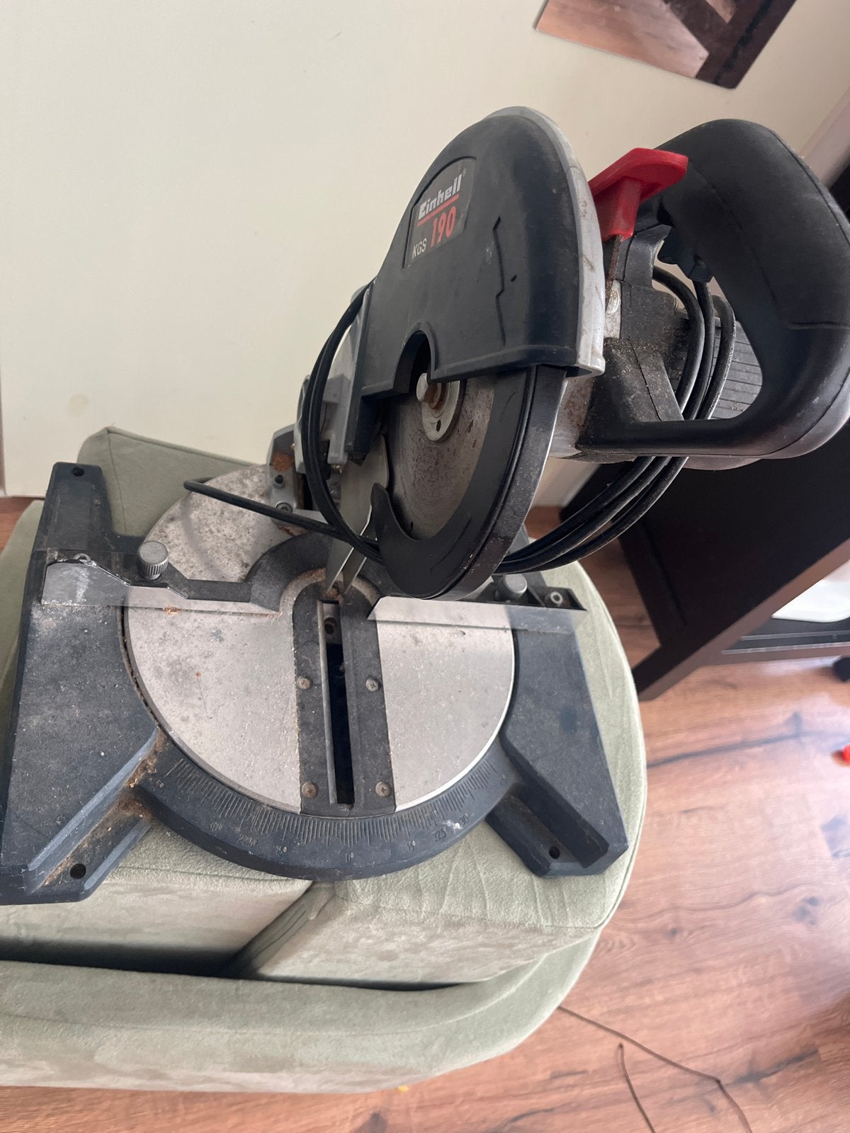 Einhell KGS 190 Afkort- en Trekzaag, Gebruikt, 600 tot 1200 watt, Ophalen of Verzenden, Afkortzaag