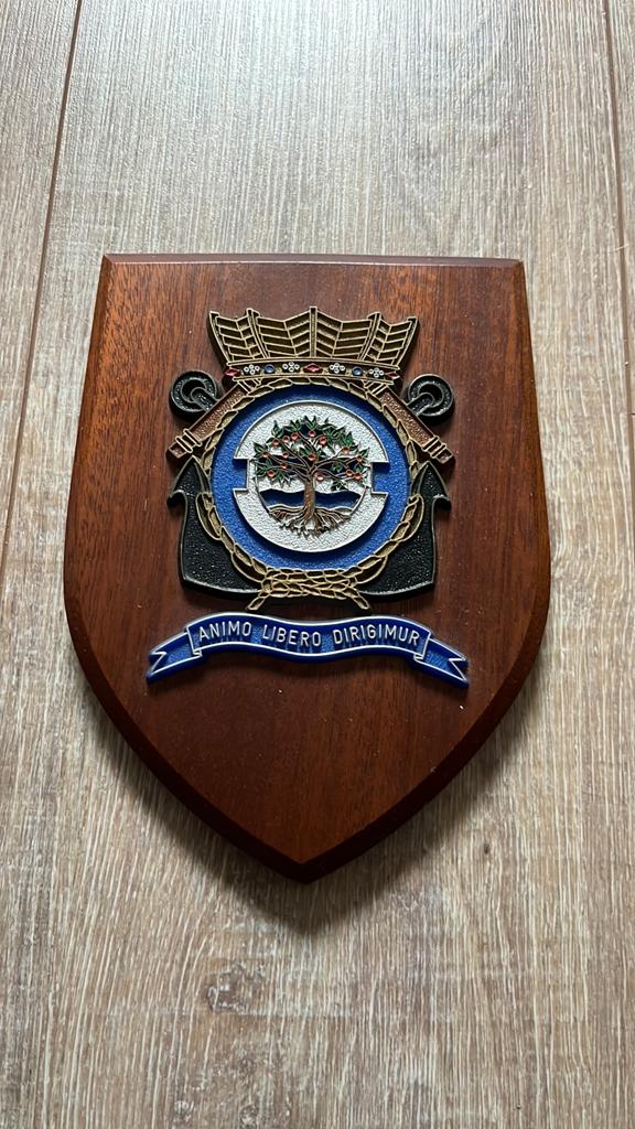 Wapenschild Hooymayers Rotterdam - Animo Libero Dirigimur, Verzamelen, Ophalen of Verzenden, Overige soorten, Nederland, Embleem of Badge