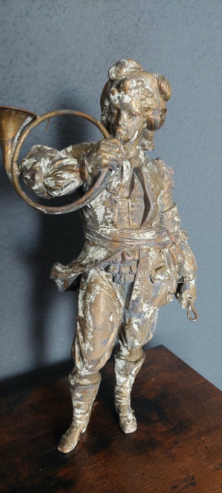 Antiek beeld van jager met hoorn, Ophalen of Verzenden