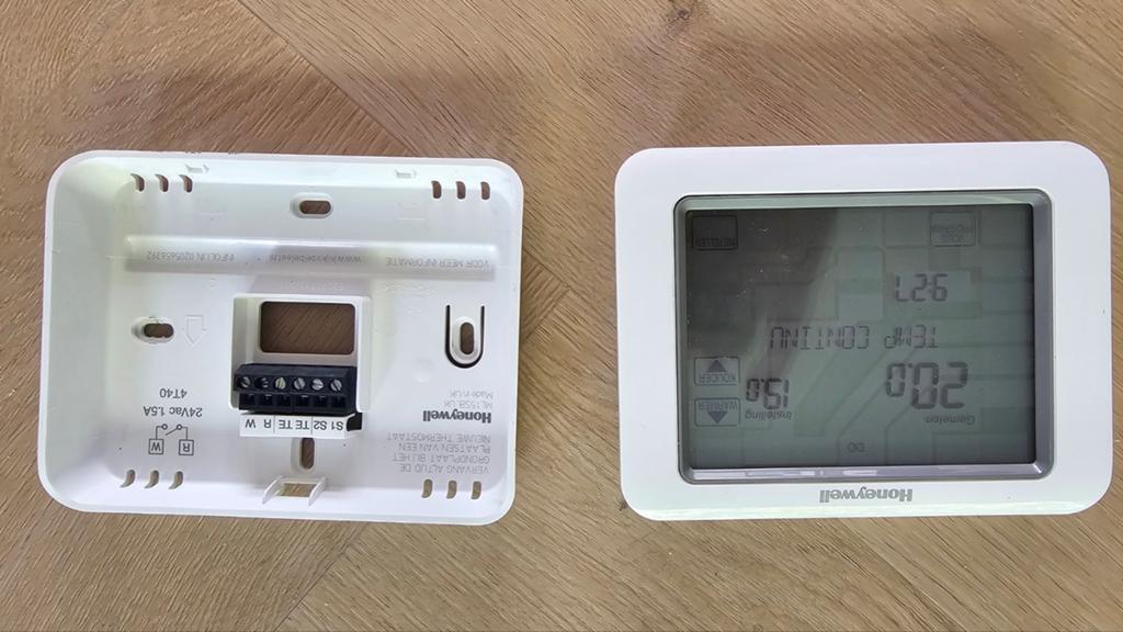 Honeywell TH8200G, Ophalen of Verzenden, Zo goed als nieuw