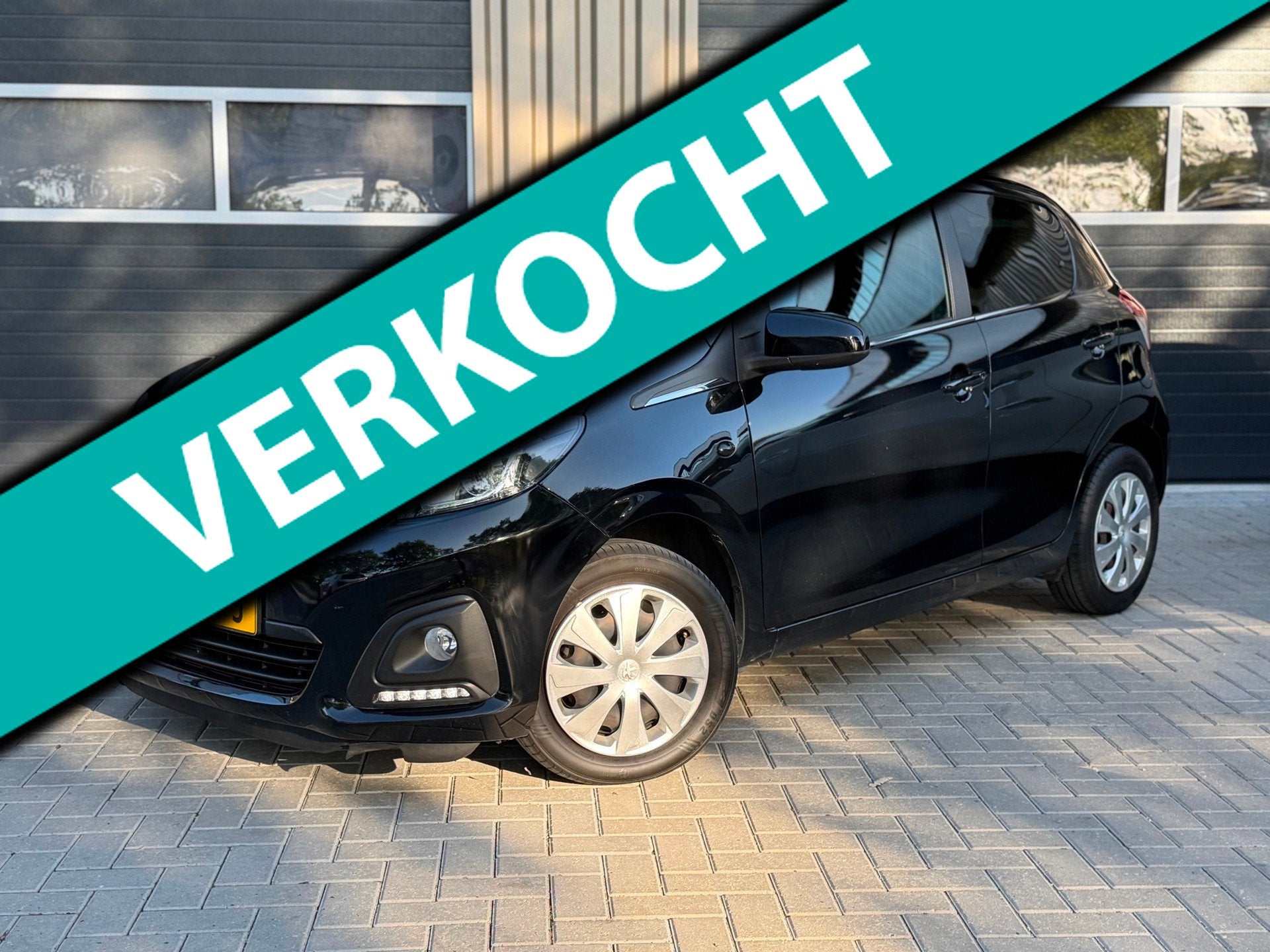 Peugeot 108 1.0 e-VTi Active TOP! | Apple CarPlay | Airco |, Voorwielaandrijving, Stof, Gebruikt, 4 stoelen