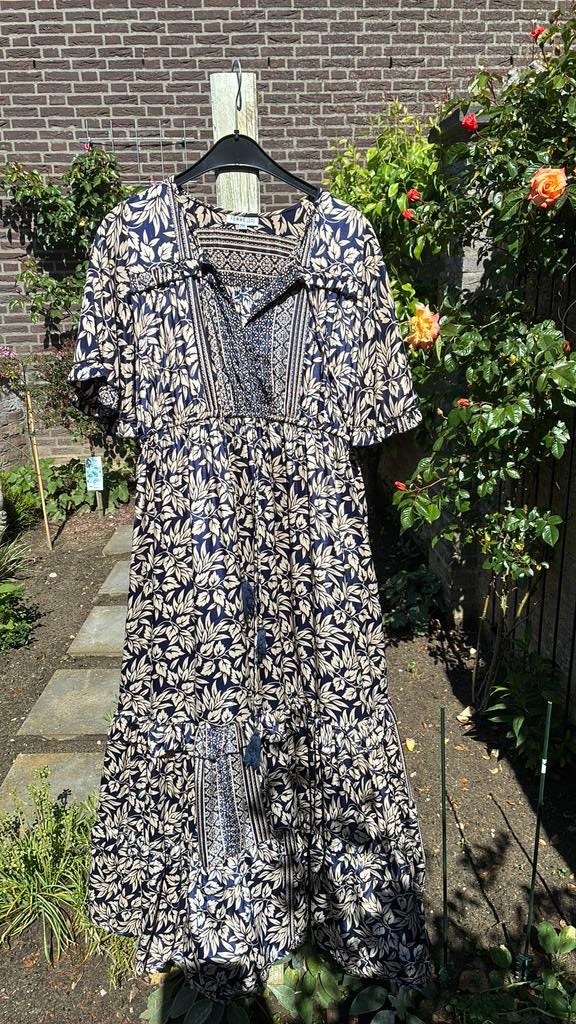 Mooie jurk xxl. Lang model blauw, Blauw, Maat 42/44 (L), Ophalen of Verzenden, Zo goed als nieuw