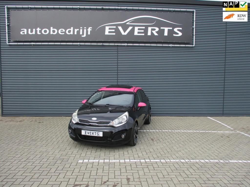 Kia Rio 1.4 CVVT Super Pack Nieuwe fabrieks motor 0 km zeer, Auto's, Voorwielaandrijving, Euro 5, Zwart, 1396 cc
