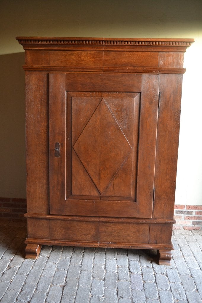 Prachtige antieke eiken houten Spinde kast, broodkast., Verzenden