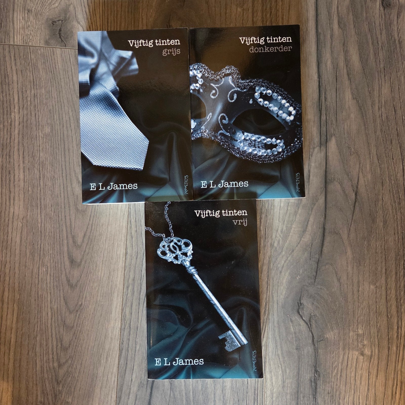 E.L. James - Vijftig tinten trilogie, Boeken, Gelezen, E.L. James, Ophalen of Verzenden, Amerika