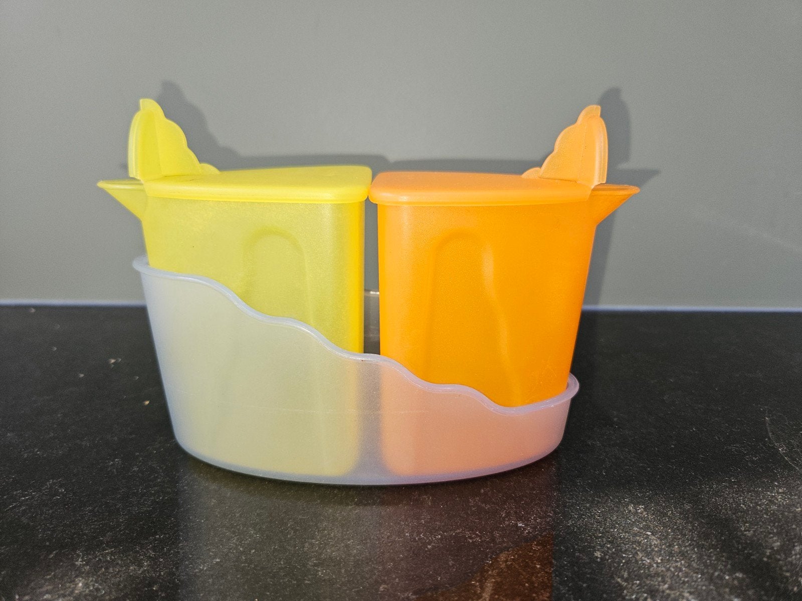 Tupperware Melk en Suiker Kannetje met Handige Houder, Ophalen of Verzenden, Zo goed als nieuw, Blauw, Overige typen
