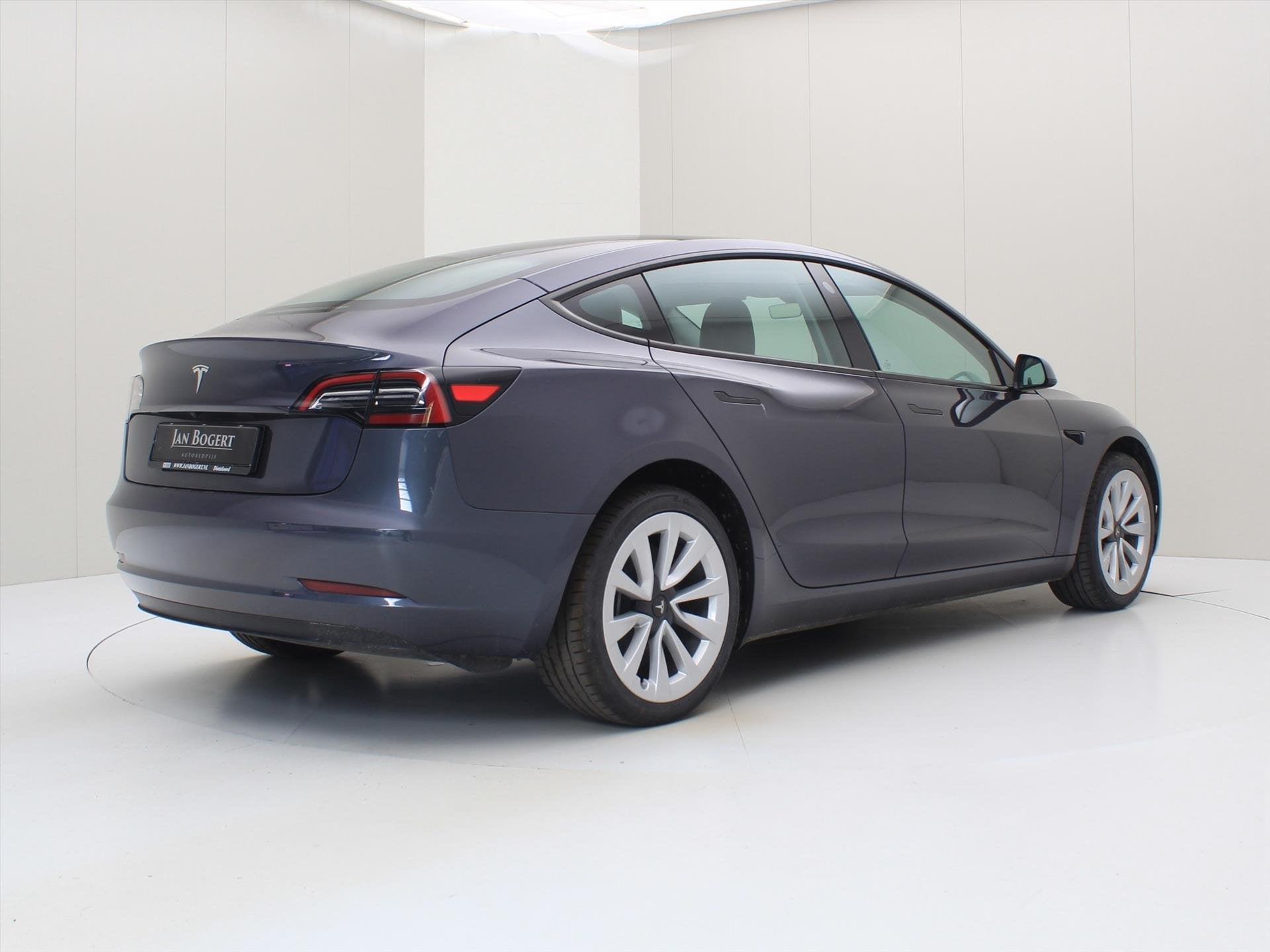 Tesla Model 3 Standard RWD Plus FACELIFT 94% SoH [ AMD RYZEN, Auto's, Automaat, Gebruikt, Zwart, Sedan