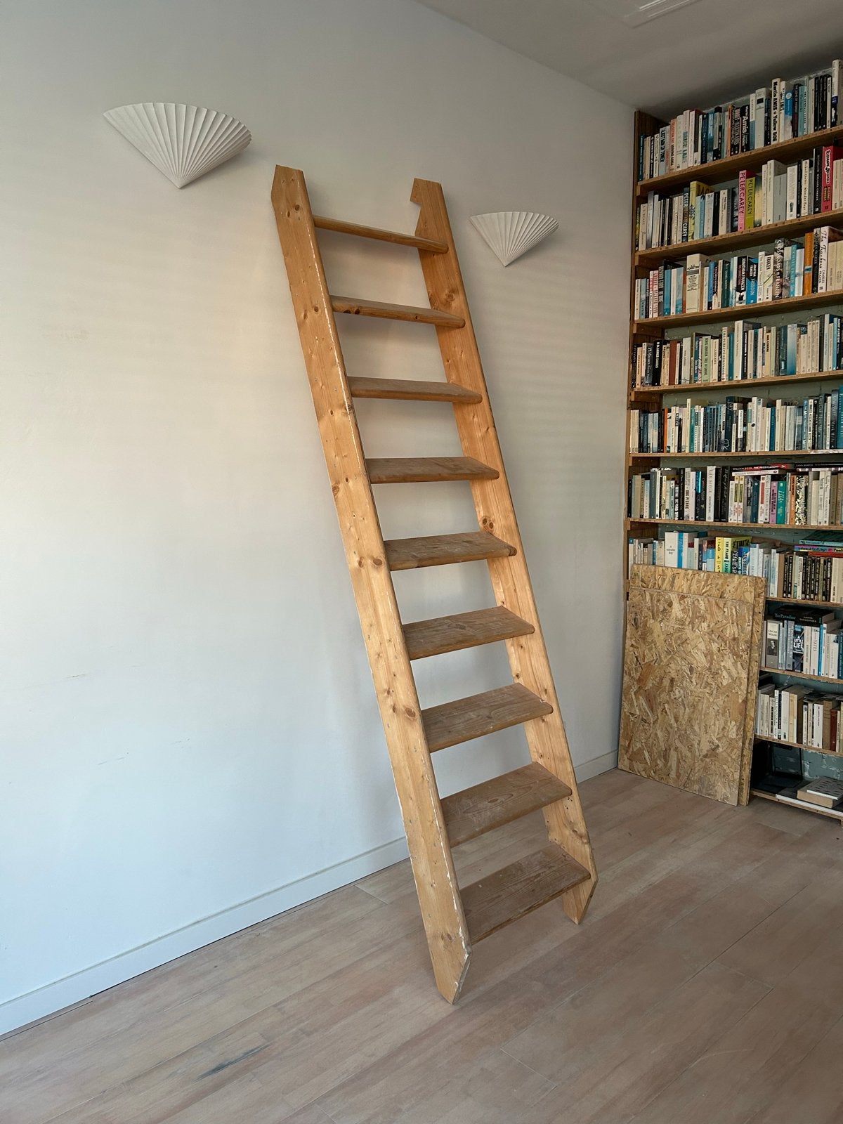 Stevige grenen houten trap 9 treden - 202,5 cm hoog, Doe-het-zelf en Verbouw, Ladders en Trappen, Ophalen, Gebruikt, Trap, 2 tot 4 meter