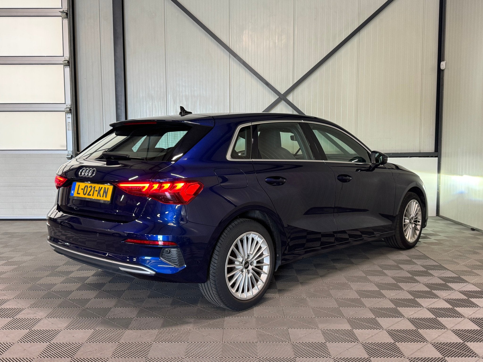 Audi A3 Sportback 30 TFSI S-tronic | Business edition | Navi, Auto's, Audi, Automaat, Gebruikt, Euro 6, Blauw