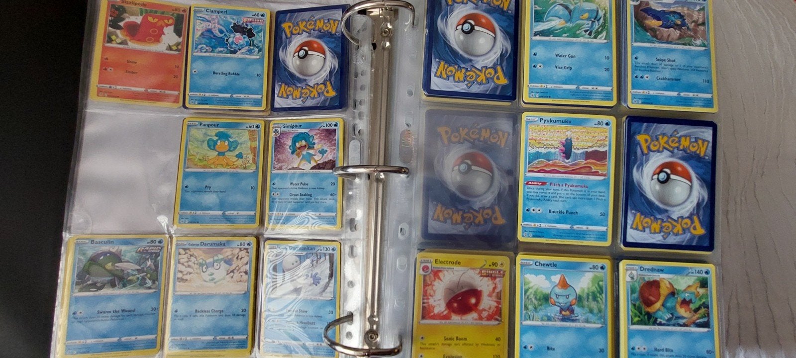 Fusion strike pokemon kaarten los of samen, Hobby en Vrije tijd, Verzamelkaartspellen | Pokémon, Zo goed als nieuw, Meerdere kaarten