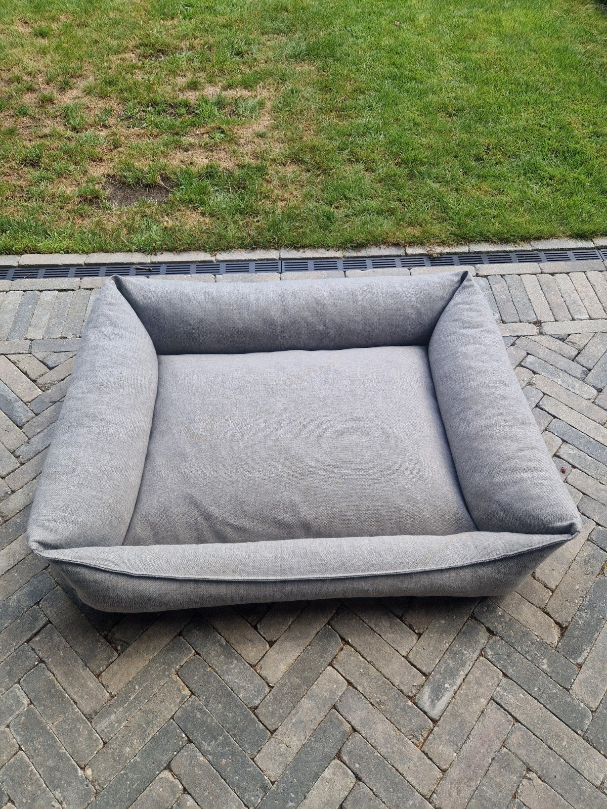 hondenmand grijs 100 x 80 cm zgan, Ophalen, Zo goed als nieuw