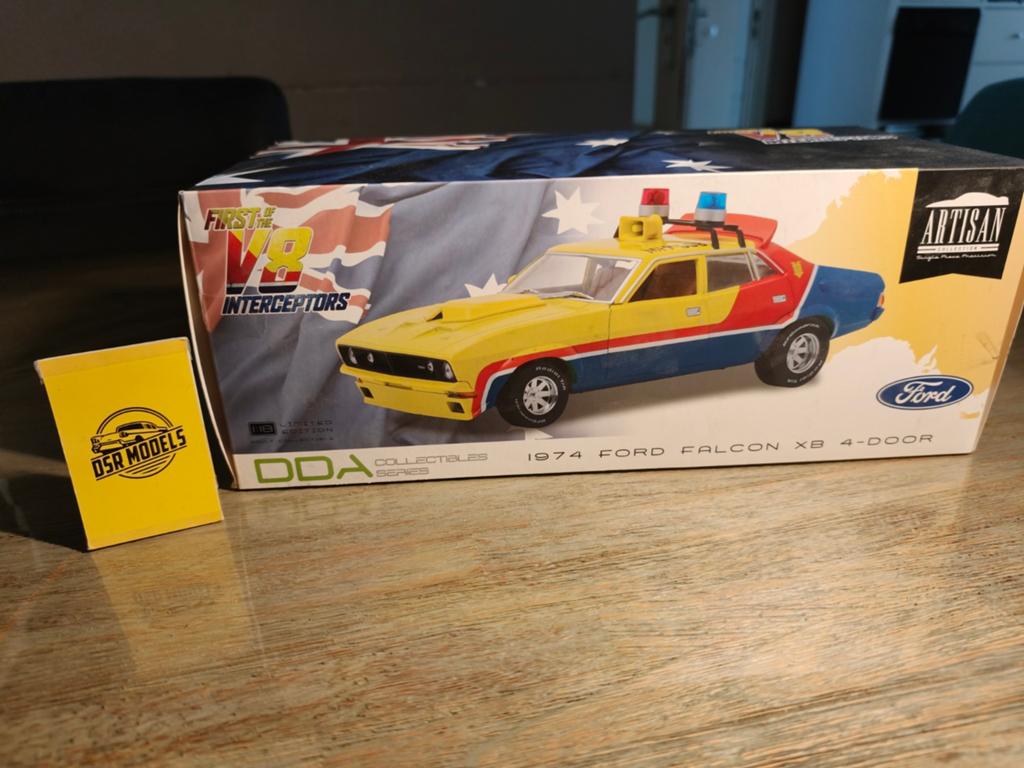 1:18 Ford Falcon XB 4 door Mad Max, Overige merken, S, Auto, R