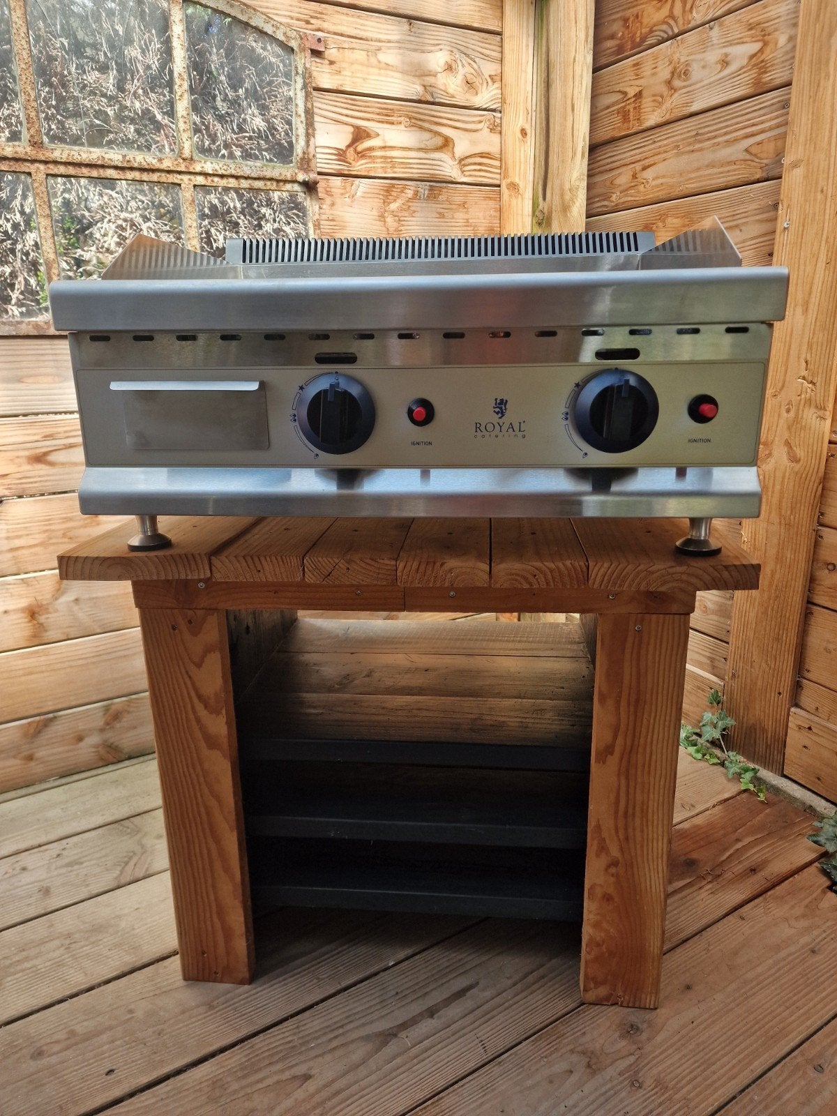 Royal Catering 65 cm Gasgrill met Houten Onderstel, Ophalen