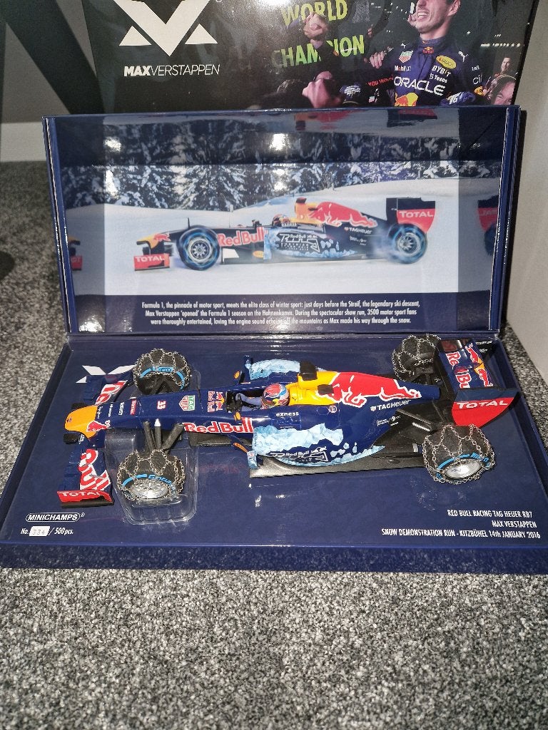 Max Verstappen Kitzbuhel snow edition 1/18, Ophalen of Verzenden, Zo goed als nieuw, Formule 1