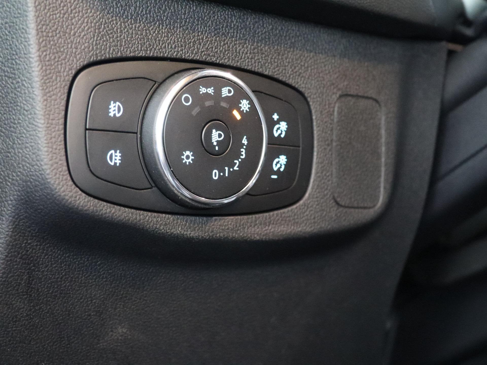 Foto 28 van Ford Focus Wagon 1.0 EcoBoost Hybrid ST Line X | Trekhaak |