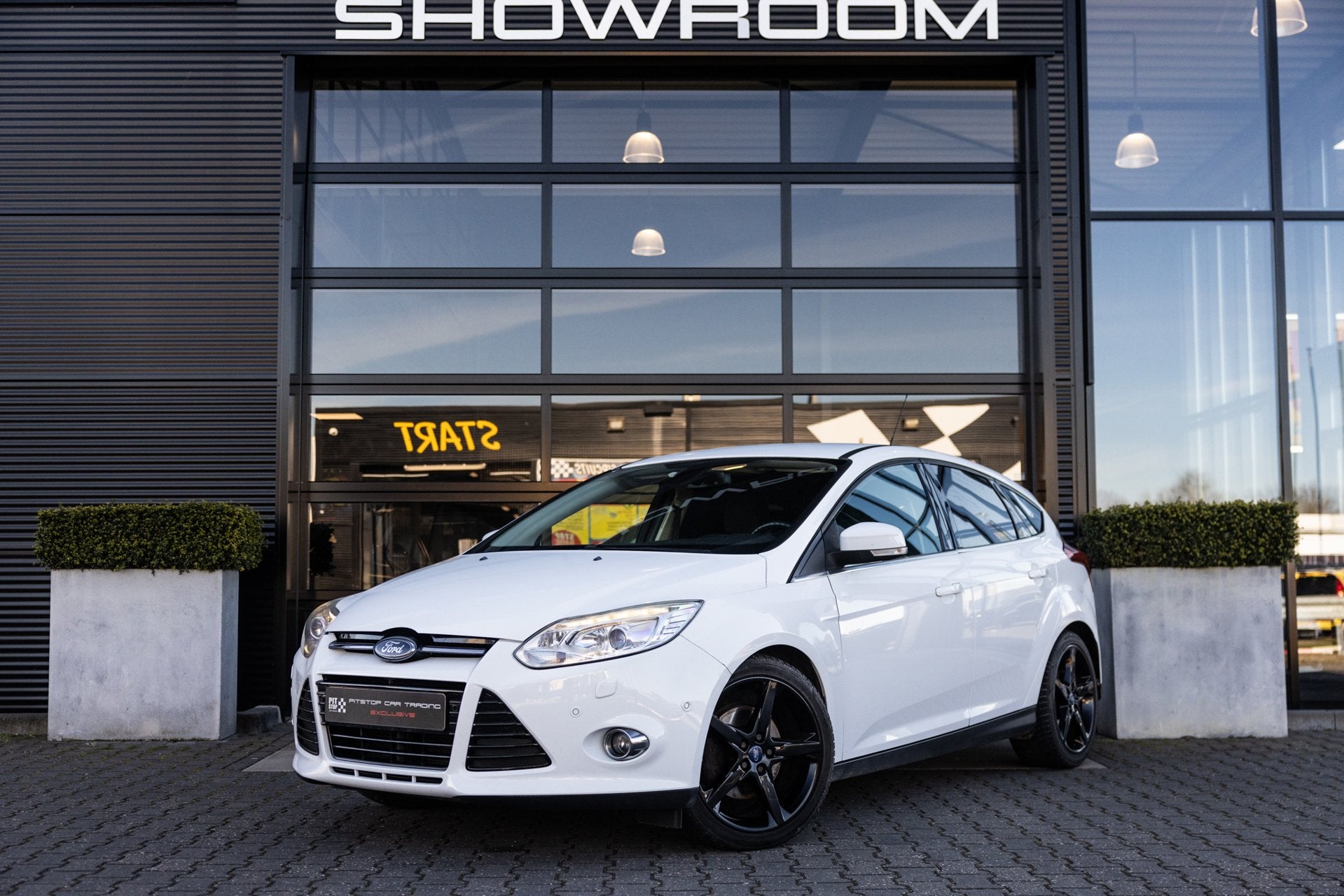 Ford Focus 1.6 EcoBoost Titanium, Xenon, 182pk, Cruise, Blac, Auto's, Ford, Gebruikt, 4 cilinders, Wit, 665 kg