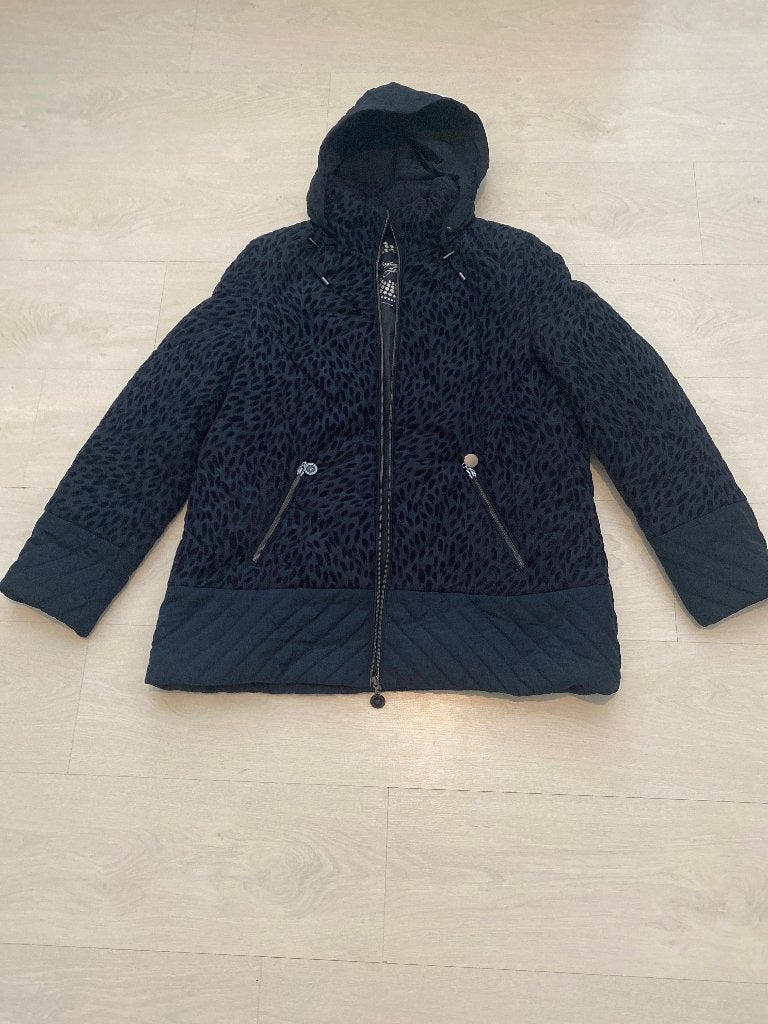 Winterjas met het merk Barbara lebek maat 42, Kleding | Dames, Jassen | Winter, Meerkleurig, Maat 42/44 (L), Nieuw, Ophalen of Verzenden