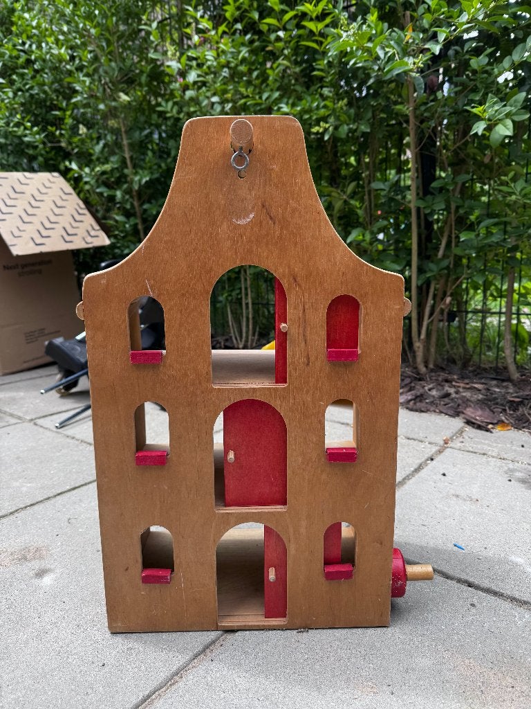 Houten poppenhuis | Amsterdams grachtenpand | trapgevel, Kinderen en Baby's, Speelgoed | Poppenhuizen, Ophalen, Gebruikt, Poppenhuis