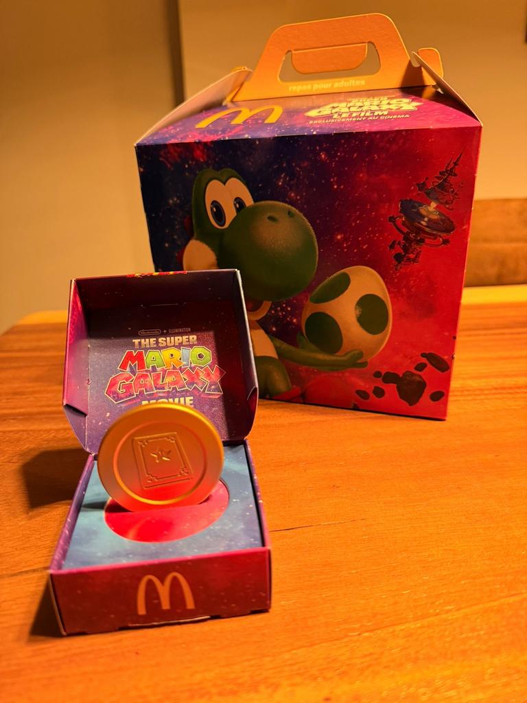 Unieke gouden munt Super Mario Galaxy Movie McDonald's, Ophalen of Verzenden, Nieuw