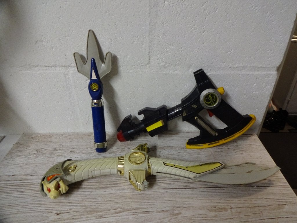 Vintage Bandai Power Rangers wapens bijl zwaard 1995, Ophalen of Verzenden, Gebruikt