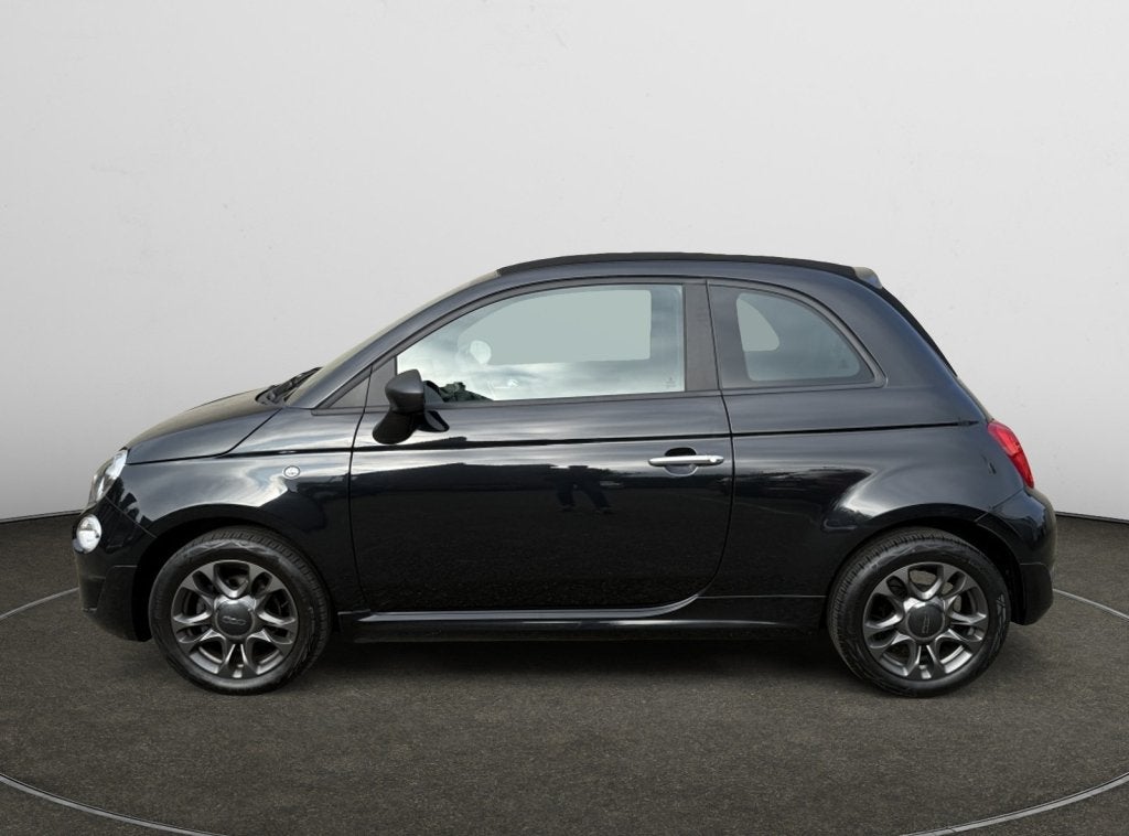 Fiat 500 1.0 Hybrid Sport Cabrio (bj 2022), Auto's, Fiat, Gebruikt, Euro 6, 4 stoelen, Zwart