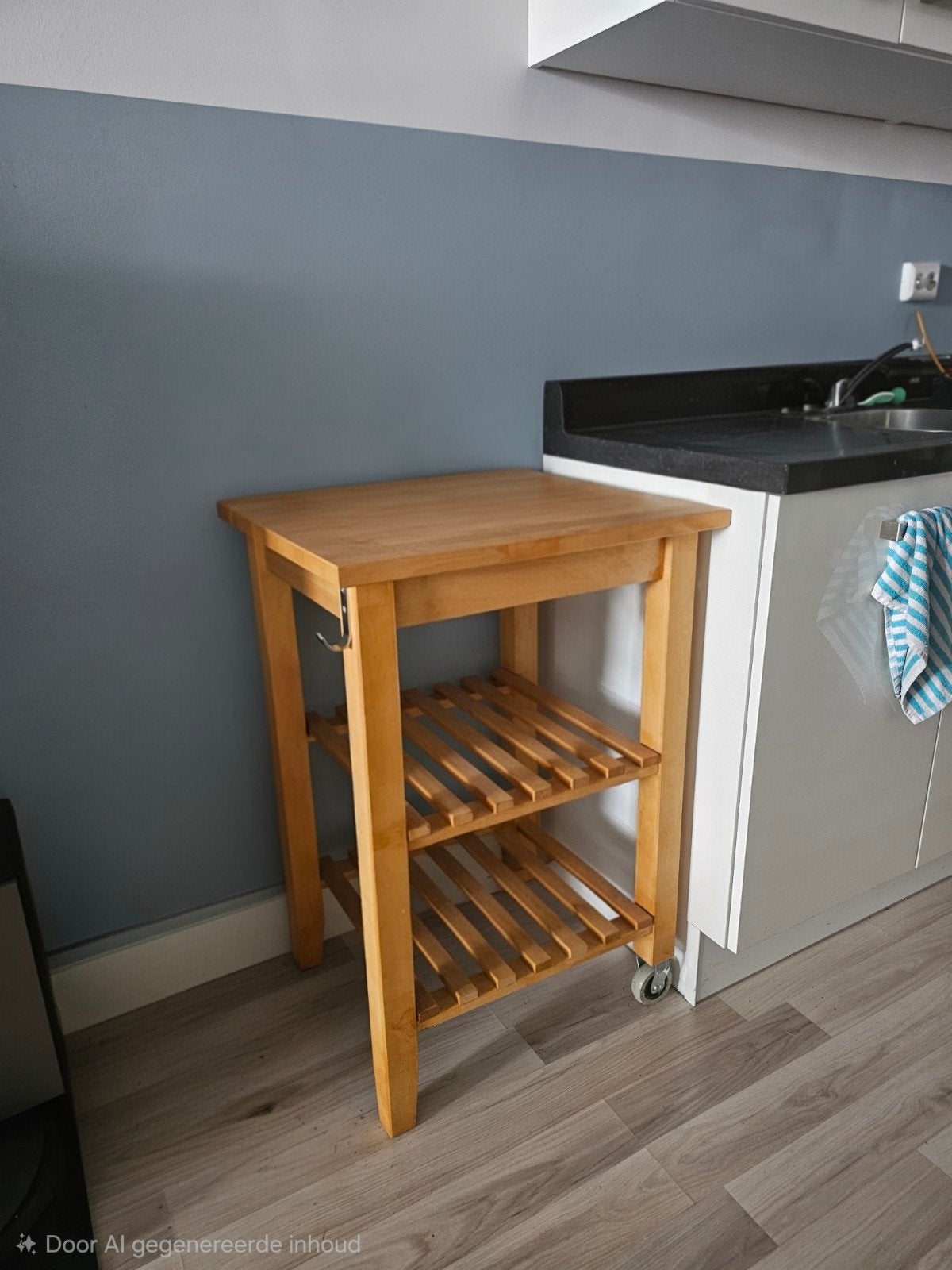 Houten Keukentrolley met 2 Planken en Wieltjes, Huis en Inrichting, Ophalen, Gebruikt, Hout, Keukentrolley