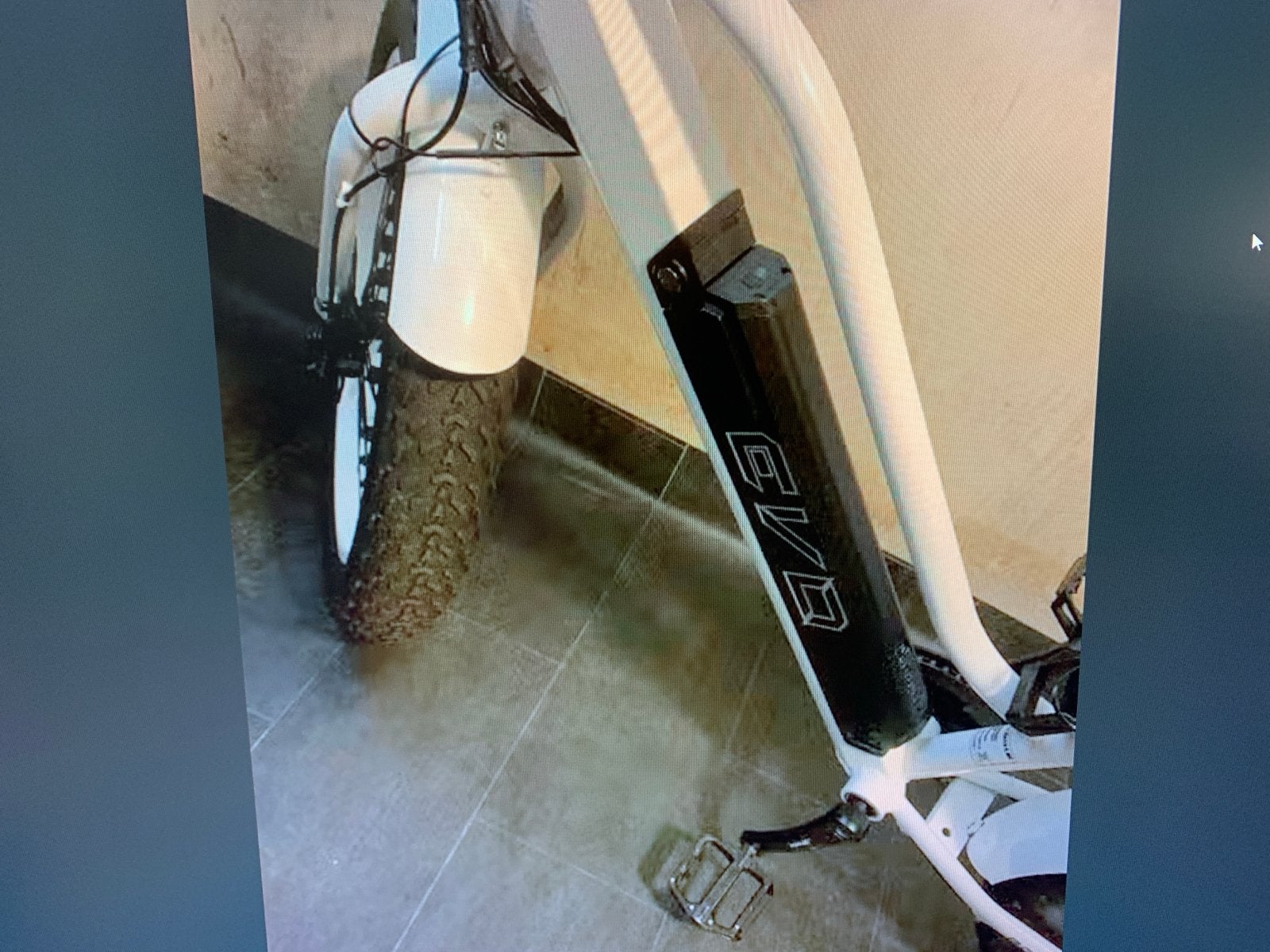 EVO Fatbike E-bike - Wit, lage instap, Minder dan 30 km per accu, Gebruikt, 47 tot 51 cm, Ophalen
