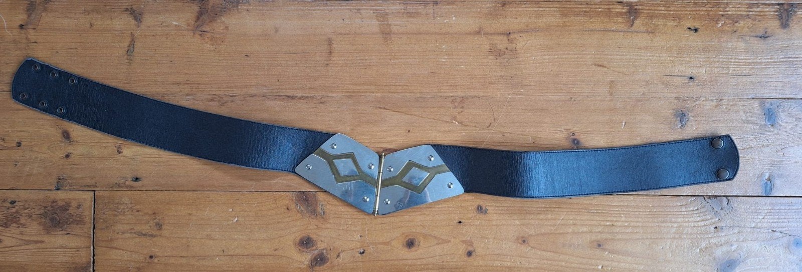 Vintage gothic leren riem, Kleding | Dames, 5 cm of meer, Tailleriem, Ophalen of Verzenden, Zo goed als nieuw