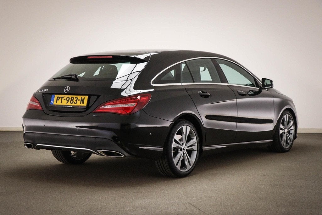 Mercedes-Benz CLA-klasse Shooting Brake 180 Business Solutio, Auto's, Mercedes-Benz, CLA, 730 kg, Gebruikt, 4 cilinders