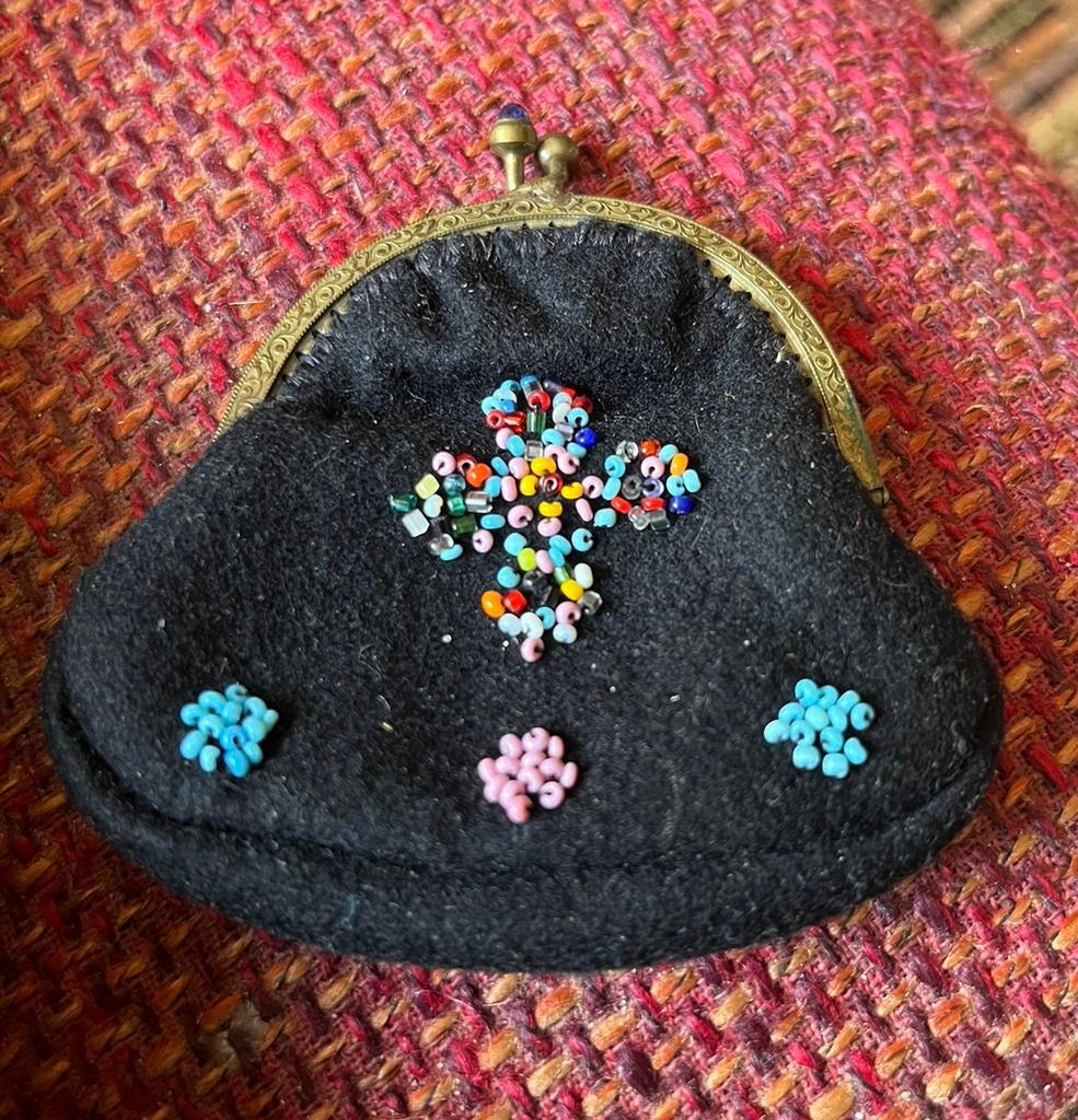 Leuk oud Beursje met Kraaltjes, Ophalen of Verzenden