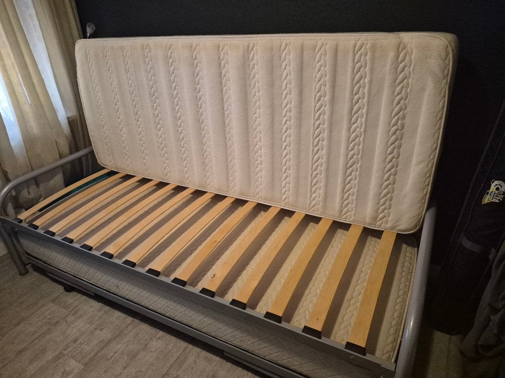 Onderschuifbed / logeerbed met eventueel matrassen, Ophalen, Gebruikt, 90 cm, Tweepersoons
