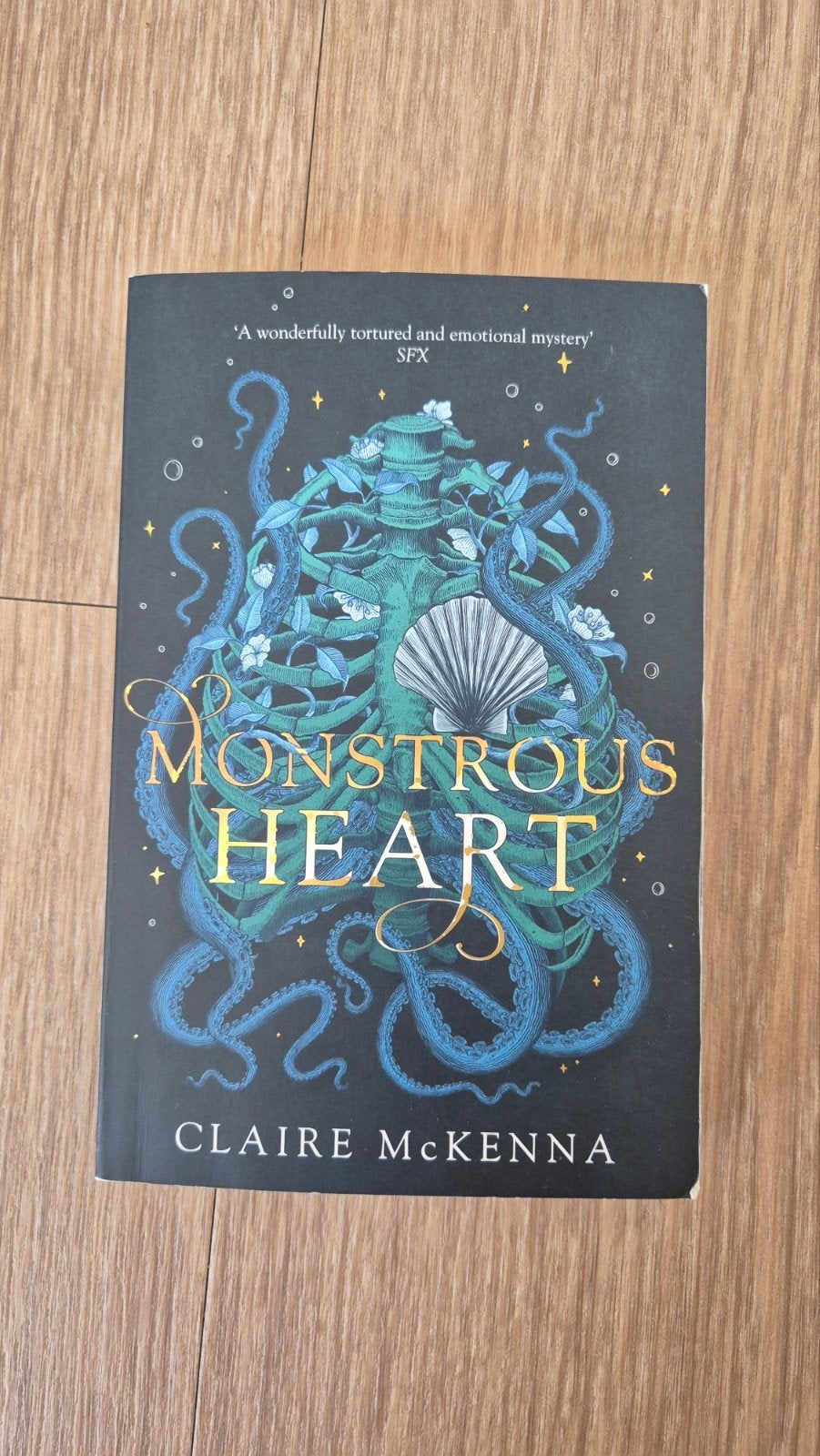 Monstrous Heart - Claire McKenna (Engels), Boeken, Ophalen of Verzenden, Zo goed als nieuw, Claire McKenna