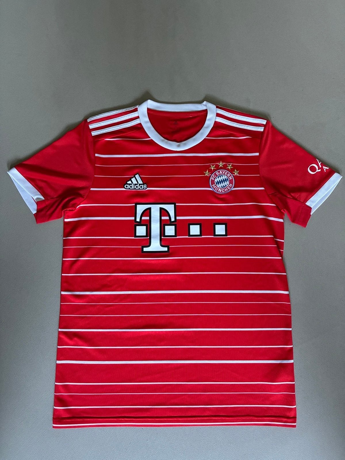 FC Bayern München Thuisshirt 2022/2023 Maat M, Maat M, Ophalen of Verzenden, Zo goed als nieuw, Shirt