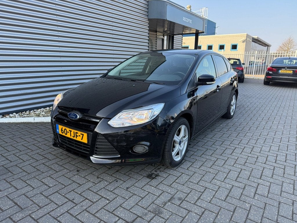 Ford Focus 1.6 TI-VCT Trend, Gebruikt, 4 cilinders, 635 kg, Zwart