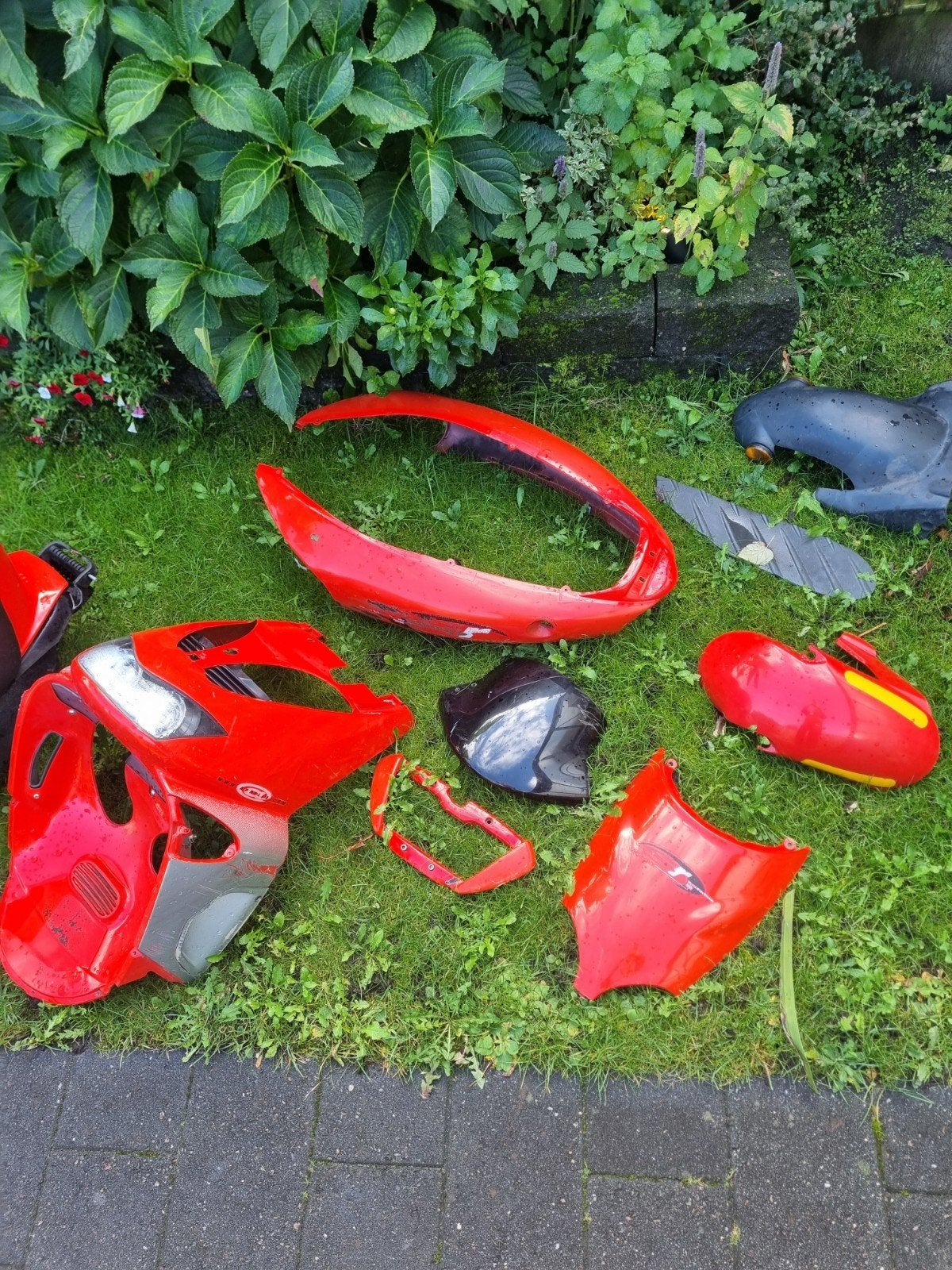 Aprilia SR50 WWW Stealth Red - Onderdelen, Ophalen of Verzenden, Gebruikt