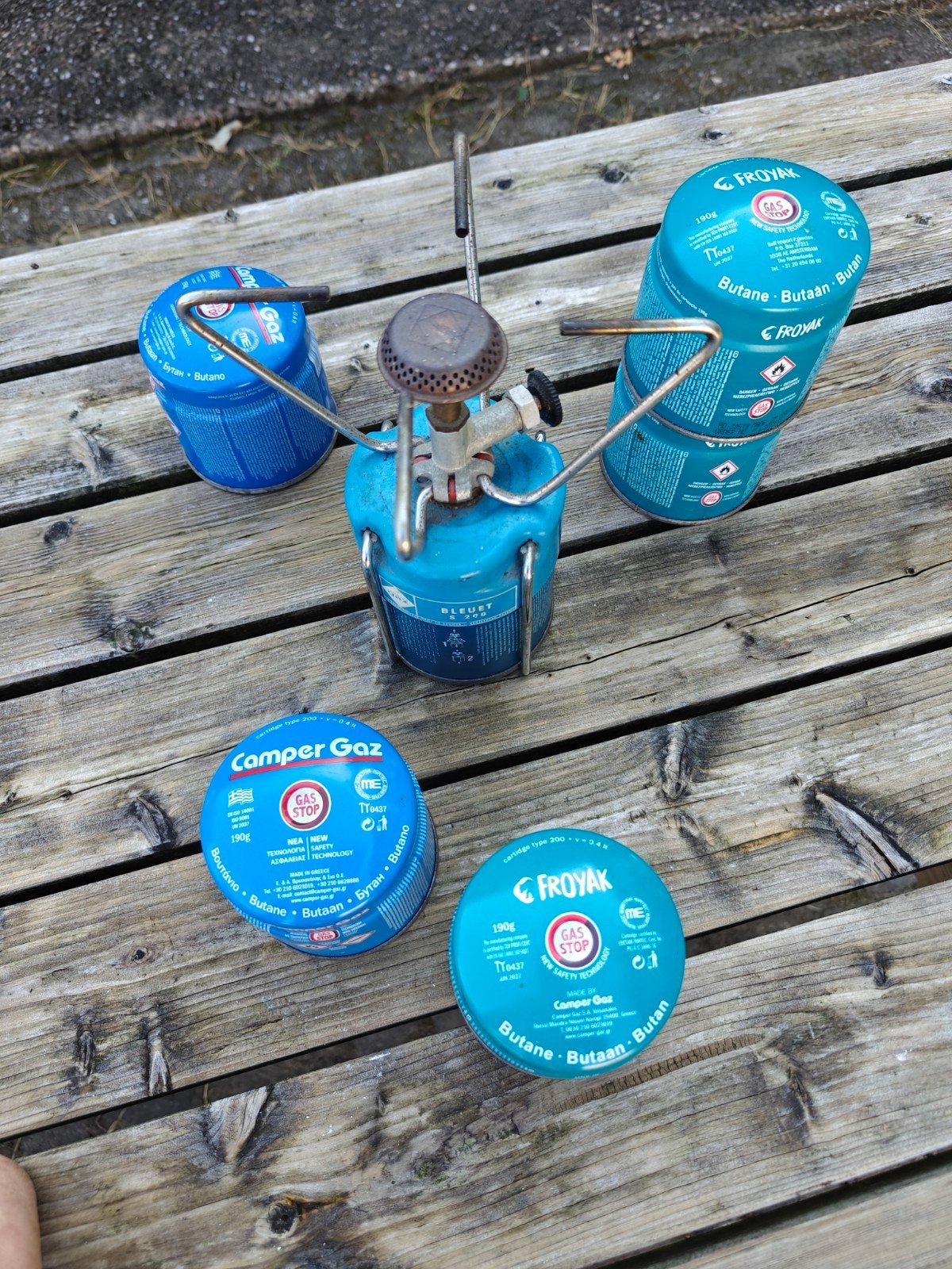 Camping gasstel met 6 gasvullingen, Caravans en Kamperen, Kampeeraccessoires, Ophalen