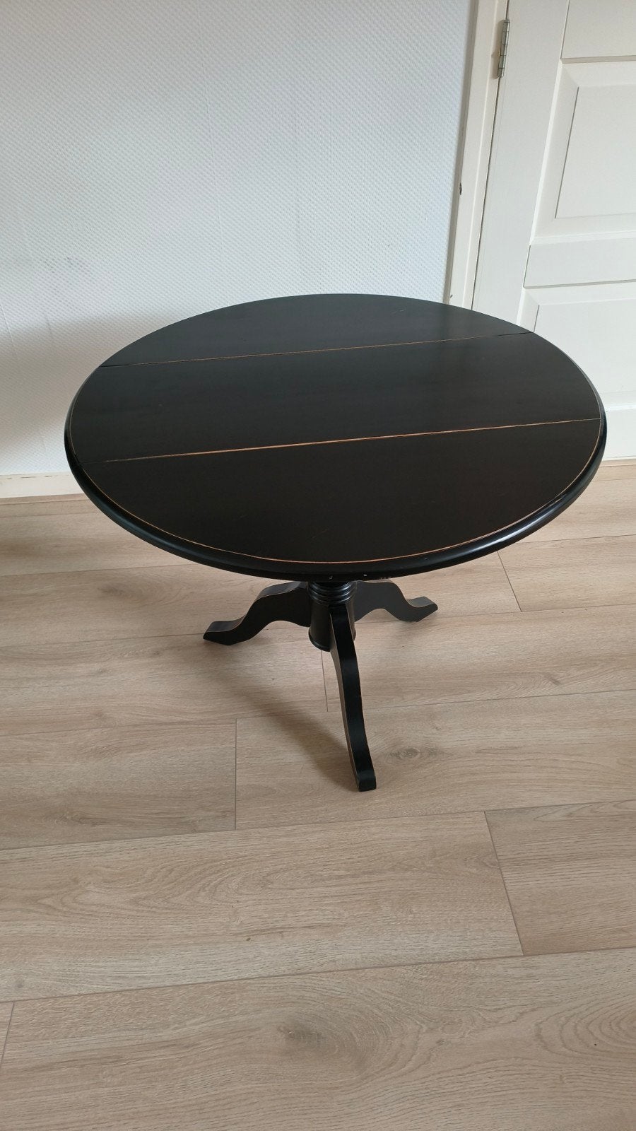 Zwarte ronde tafel, inklapbaar, zo goed als nieuw, Ophalen, 50 tot 100 cm, Klassiek, Rond