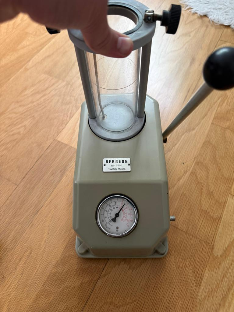 Bergeon 5555 horlogemaker waterdichtheidtester, Ophalen