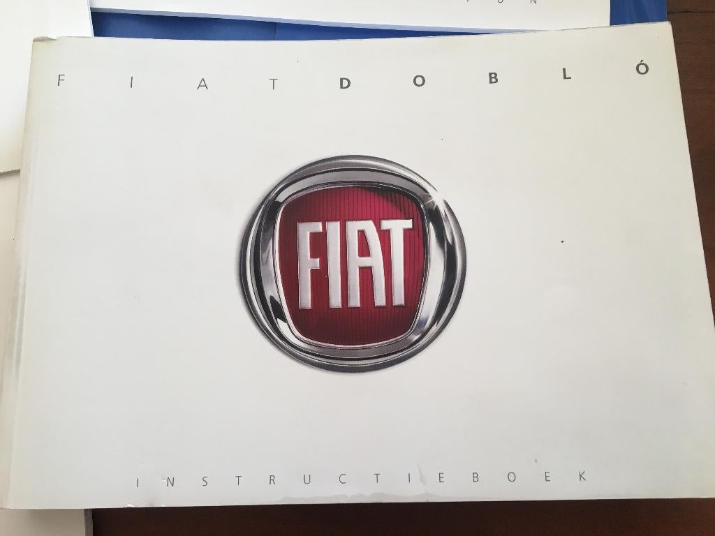 Instructieboek Fiat Doblo 2009, zeer mooi!, Ophalen of Verzenden