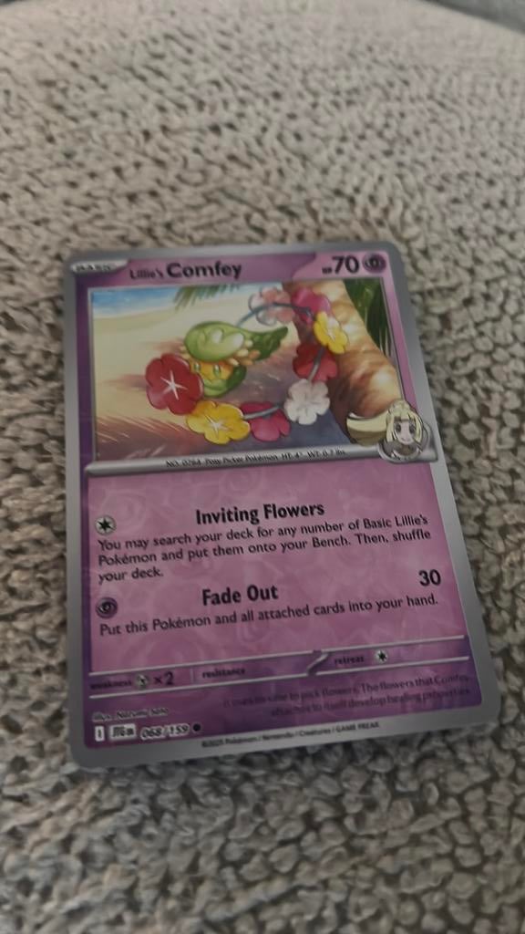 Lillie’s comfey pokemon kaart, Ophalen of Verzenden, Zo goed als nieuw