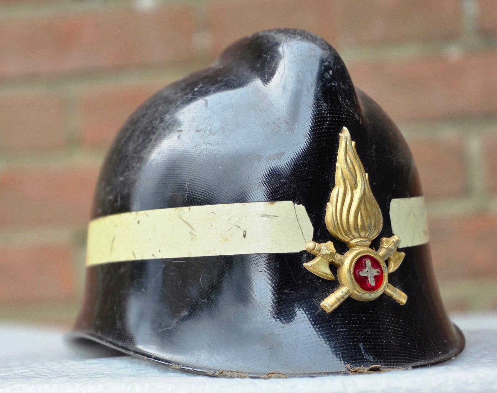 brandweerhelm brandweer Italië, Ophalen of Verzenden, Landmacht, Nederland, Embleem of Badge